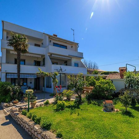 Apartments Near The Sea Barbat Barbat na Rabu Dış mekan fotoğraf
